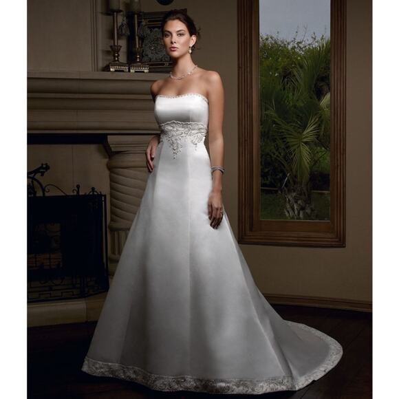 Casablanca Bridal | NWT Strapless Crystal Wedding Dress Bridal Gown 1922 Size 12 - Picture 1 of 16